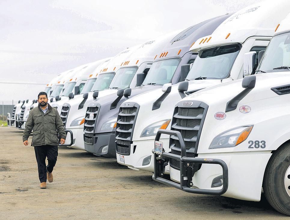 State extends migrant truckers' licenses, risking federal funds