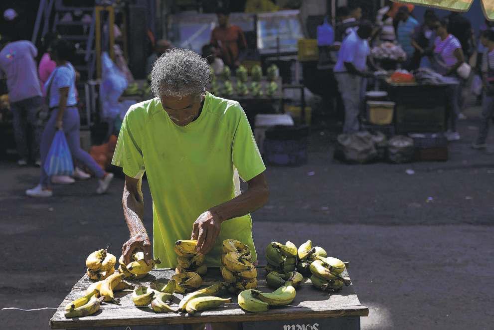 Trump pledges prosperity as Venezuela struggles