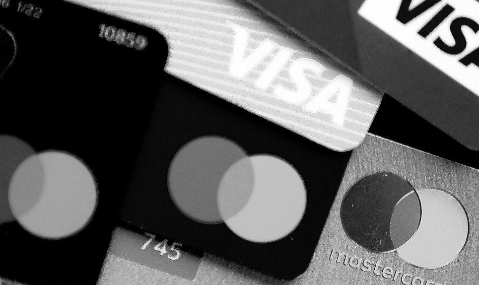 Banks balk at Trump's call for credit card rate cap
