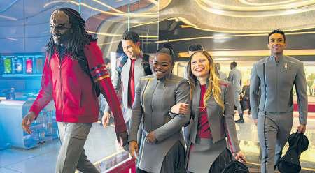 Coming back to Earth with 'Starfleet Academy'