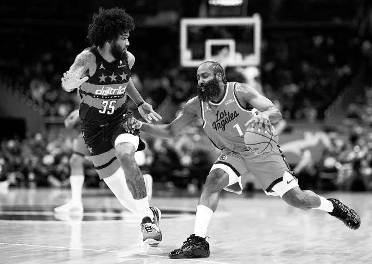 Ball bounces right for Harden, Clippers in win over Wizards