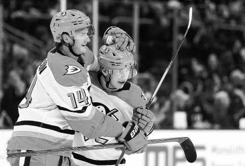 Ducks run winning streak to six games