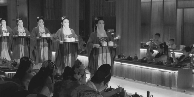 New dining style in Beijing's culinary theater takes diners on multisensory journey