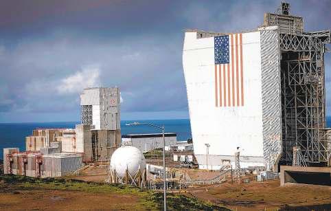 New 'space race' hits turbulence