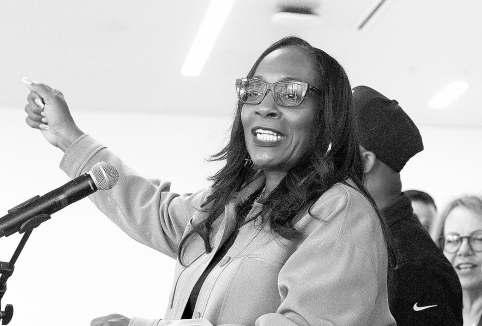 Labor coalition calls Raman 'opportunist'