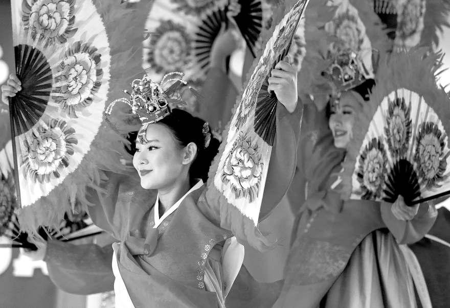 EAT, DRINK AND CELEBRATE THE LUNAR NEW YEAR