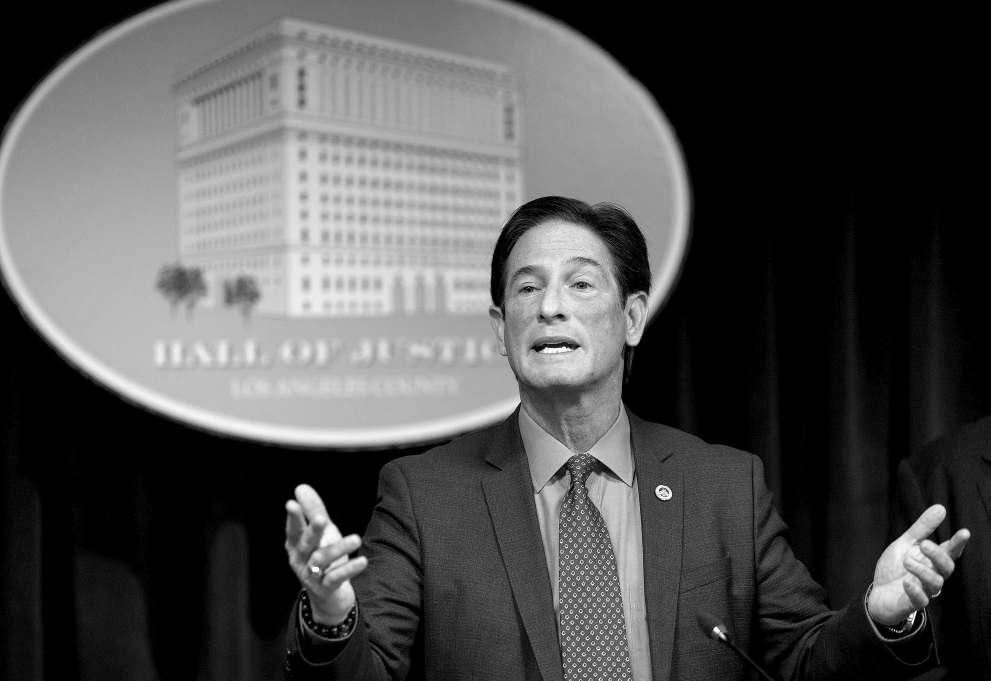 D.A.'s handling of cases debated
