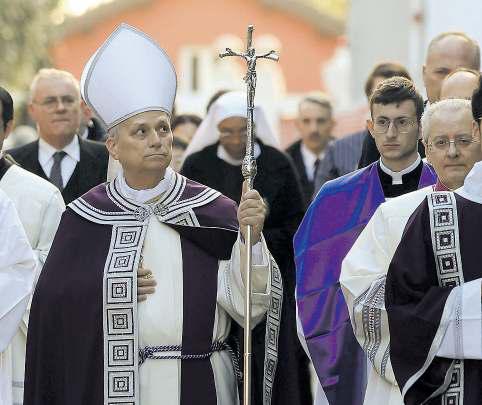 Pope laments ashes of a war-torn world
