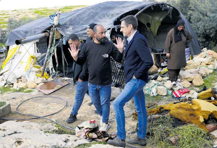 Jewish settler raids rattle West Bank