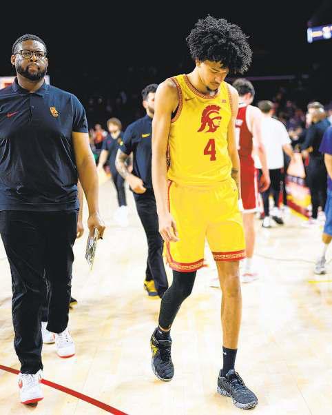 Strained relationship led to USC star's dismissal