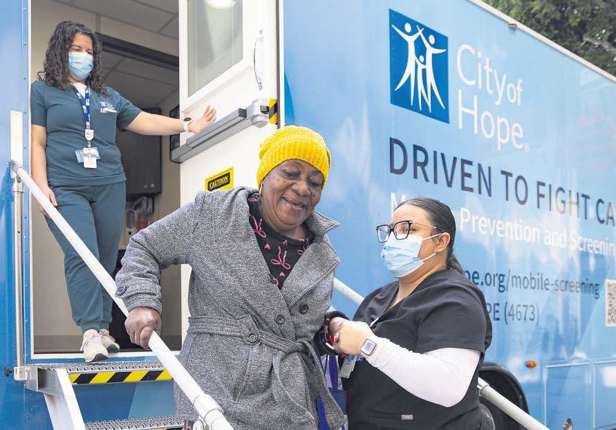 Mobile clinic provides Skid Row mammograms