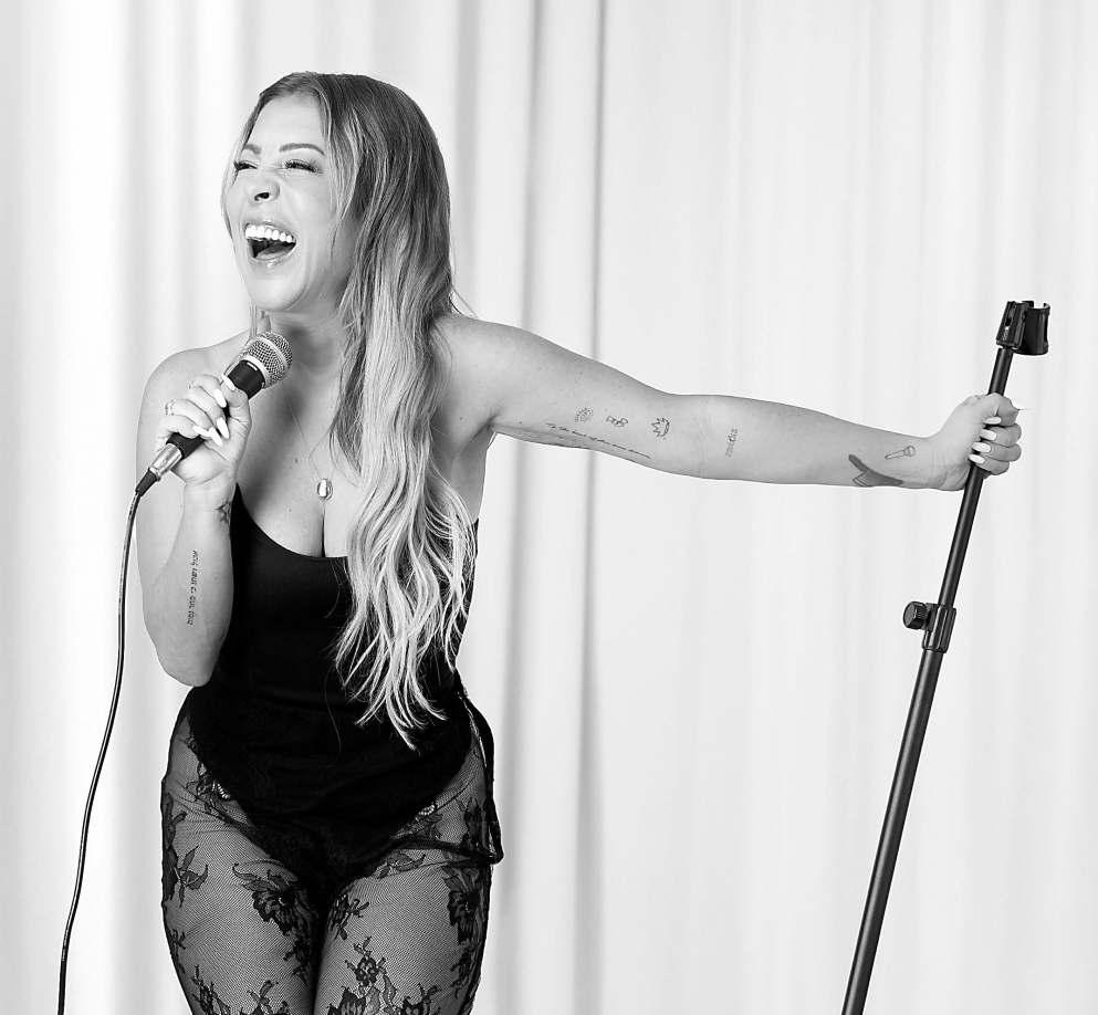'Girls Gotta Eat' co-host goes beyond her podcast