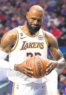 Lakers get a weak preview