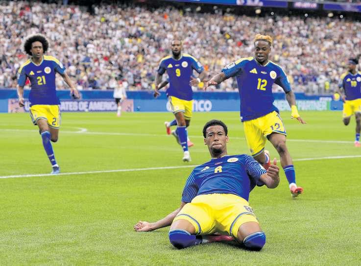 Curaçao makes history but loses