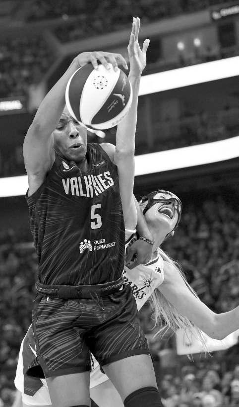 Brink injured, Plum held to nine points in Sparks’ loss to Valkyries