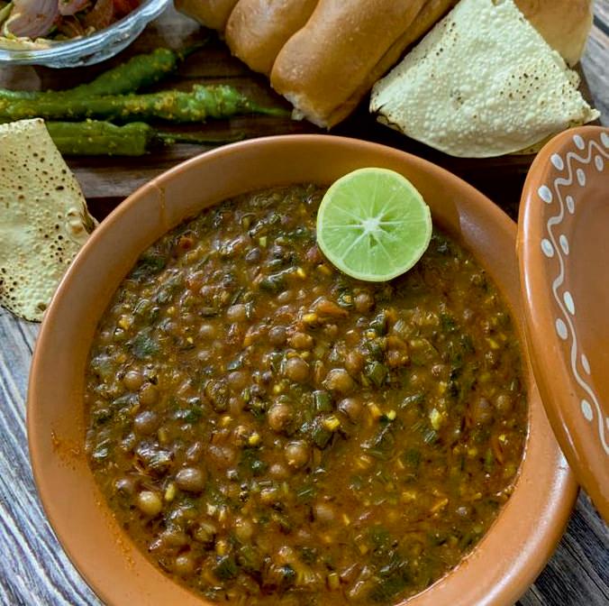 શિયાળુ સ્પેશિયલ લીલી તુવેરના ટોઠા