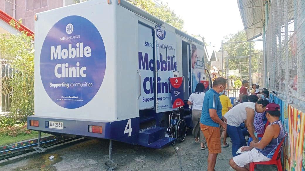SM Foundation boosts community health with medical missions