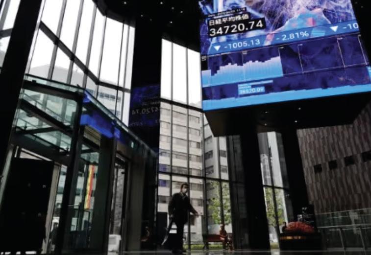 GLOBAL STOCKS SINK AS VOLATILE OIL PRICES, MIDEAST CONFLICT WEIGH ON TRADING