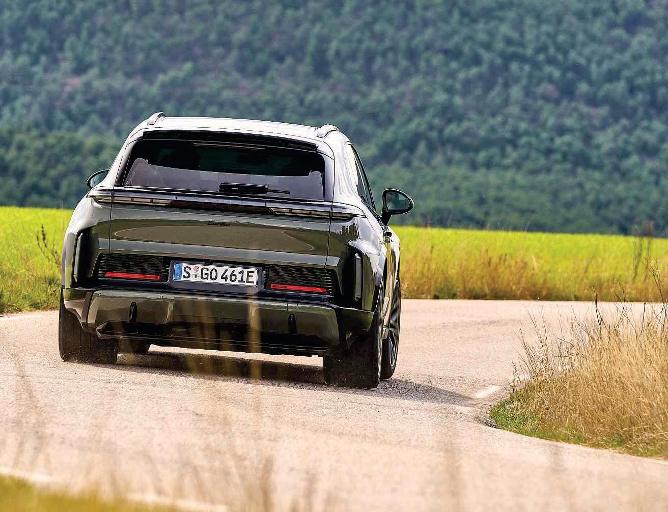 Porsche Cayenne Turbo Electric