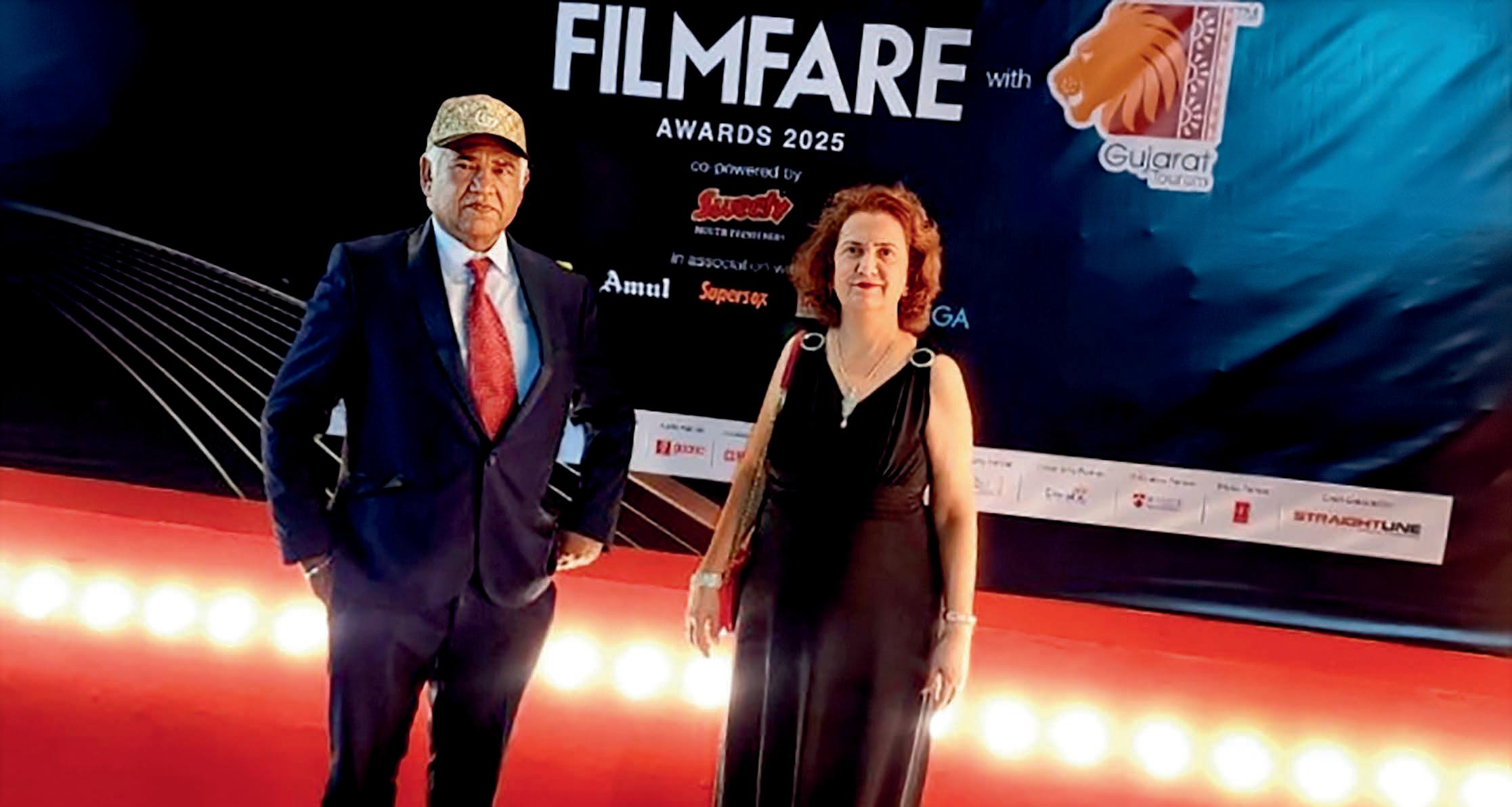 KUMAR RAJ AND SONAM GRACE THE FILMFARE AWARDS
