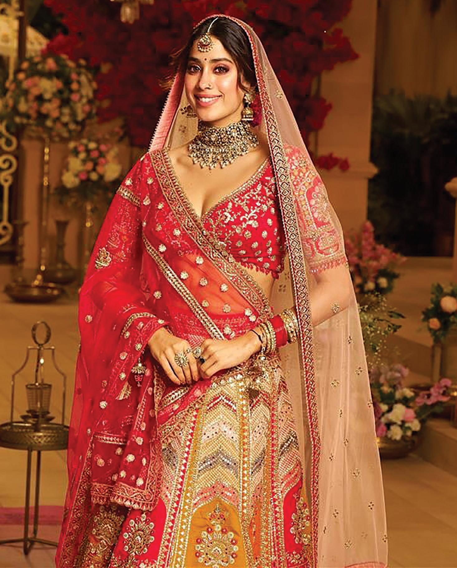 दुलहन को मॉडर्न लुक दे सकता है फ्यूजन फैशन